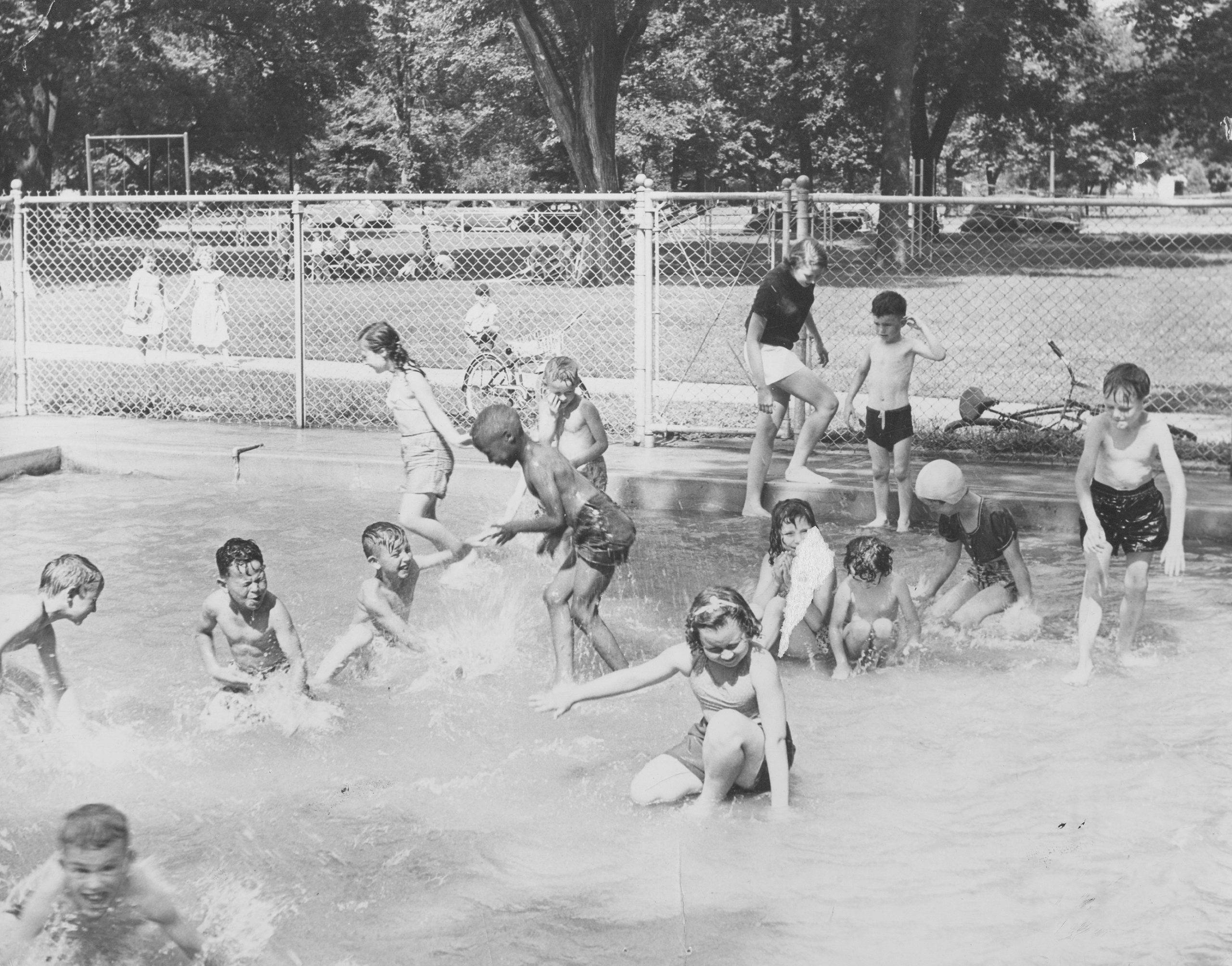As City of Lawrence celebrates 75 years of parks and recreation, community looks back at how it began | News, Sports, Jobs - Lawrence Journal-World: news, information, headlines and events in Lawrence, Kansas - Vimarsana News